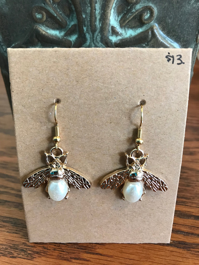 Pearl Bee Dangle Earrings