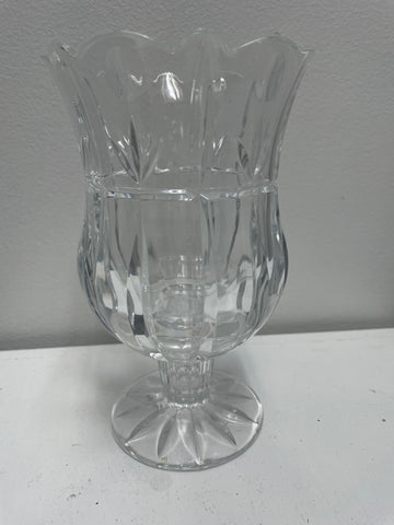 Floral Design Cut Glass7"TX4"round Vase