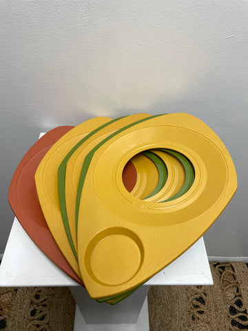 Set Better Made paper Plate Holders