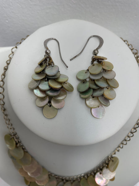 3 piece Mother of Pearl Disc Necklace/w bracelet and earrings