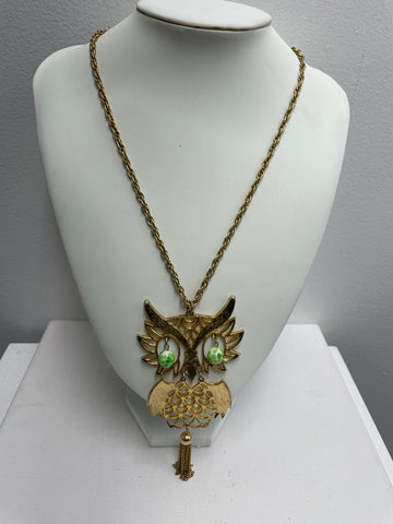 20" 70's Owl Gold Necklace w/green eyes