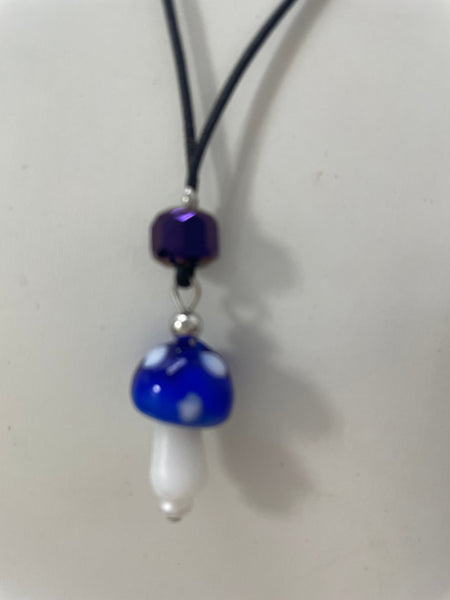Small 16" Pendant Necklaces Stephanie Lewis