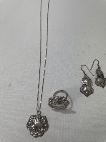 3 Piece Silver 20"Necklace w dangle earrings & size 6 ring