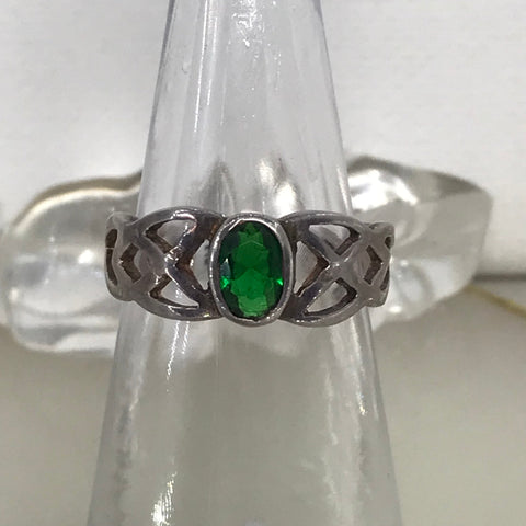 Ring: Sterling Silver Green Stone OhhMy! Gifts and Things, LLC