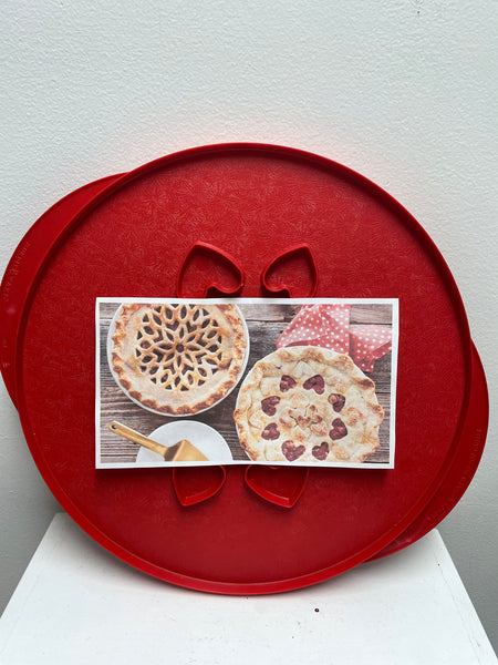 12" Round Pie Crust cutter w/hearts and flower design