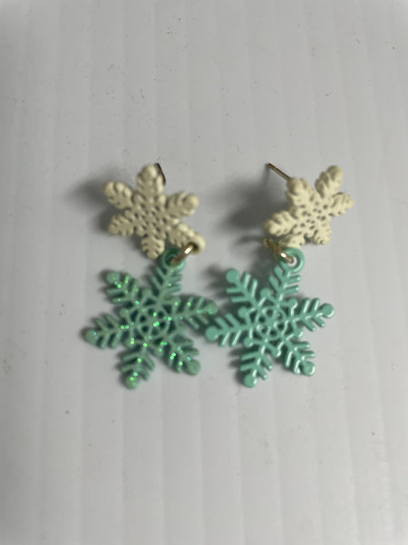 Snowflake Studs-blue/white