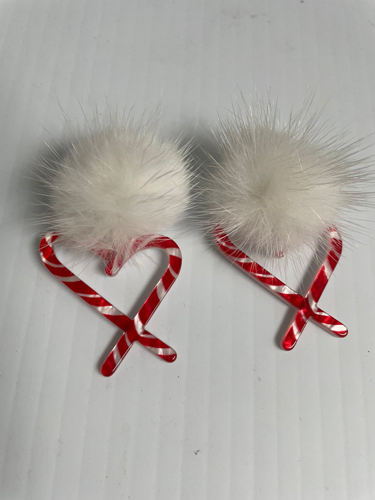 2"Candy Cane w/white fur stud earrings