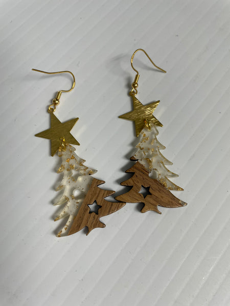 Christmas Tree Earrings Kendra Schrader-dangle clear/wood resin wth gold star on top