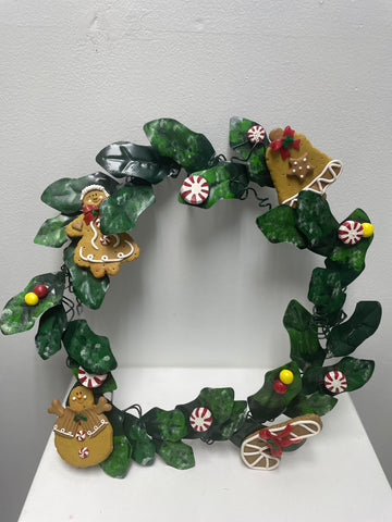 15"x15"Green Leaves Gingerbread Wreath