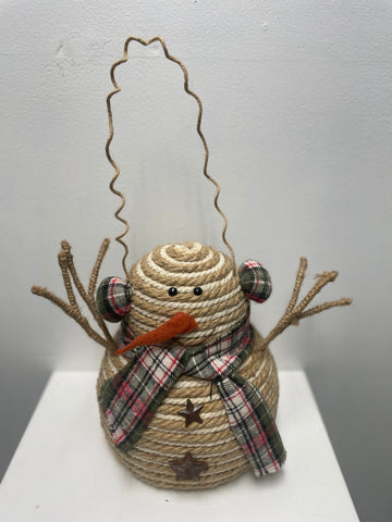 10"x8" round rope Snowman w/plaid scarf