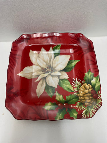 9"x9" Red Plate w/white Poinsettia w/holly design