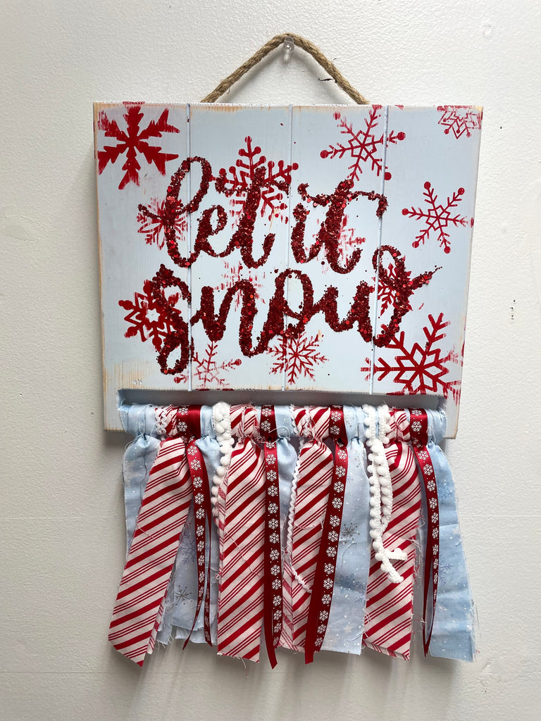 11"x10" Red/white/blue Christmas Decor Hanger "Let It Snow" Shaggy Flag-Red White blue flag