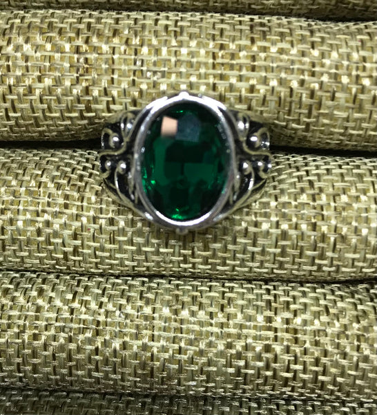 Ring-Silver Emerald Green Stone