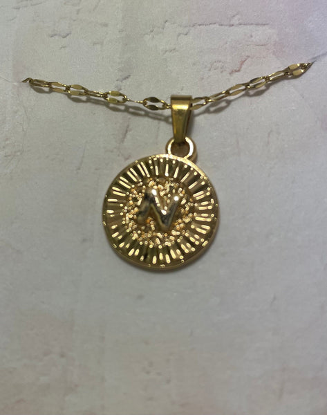 15" Gold Hammered Necklace w/3"extension w/round gold pendent with Letter N