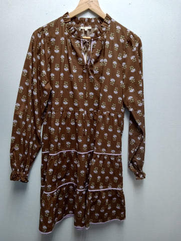 JODIFL Brown dress w/lavender/green Floral design/ruffle neck w/tie