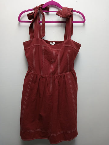 MITTOSHOP Maroon dress w/shoulder tie Amanda Queen