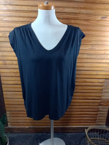 Preloved LOFT Black T-Shirt XL | Classic Everyday Tee