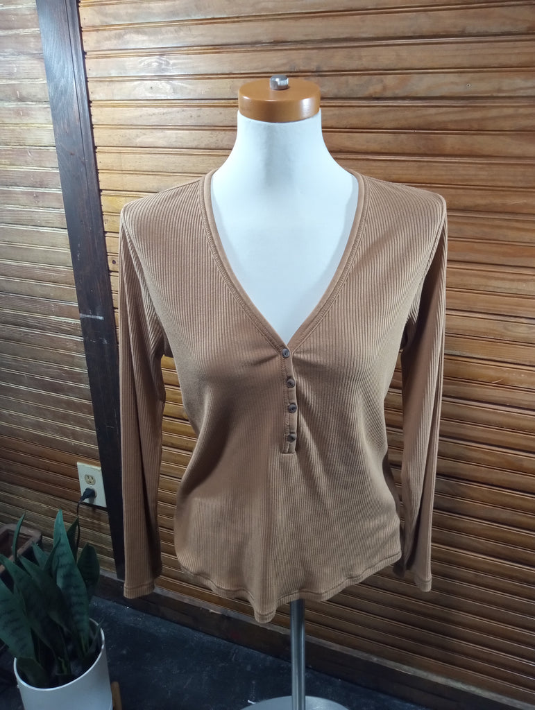 Preloved Old Navy Tan Twill V-Neck Top XL | Long Sleeve Button