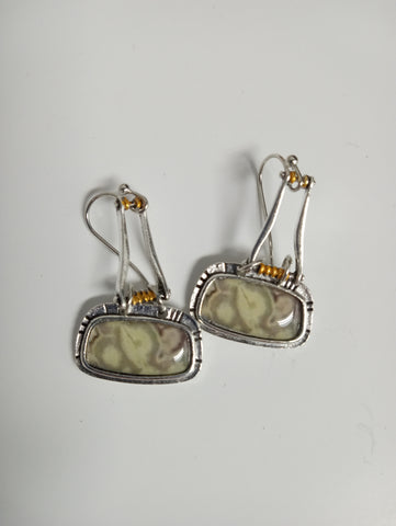 Retro Geometric Green/White Drop Silver Earrings