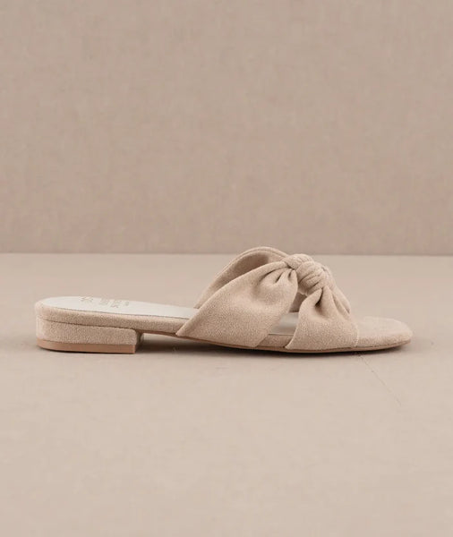 Oasis Society Sandals Cream Suede 