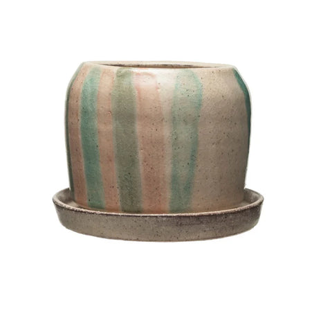 Terra Cotta Planter w/saucier-teal coral cream