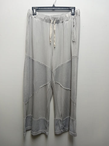 Preloved POL M/L Light gray wide leg capris/washed-never worn