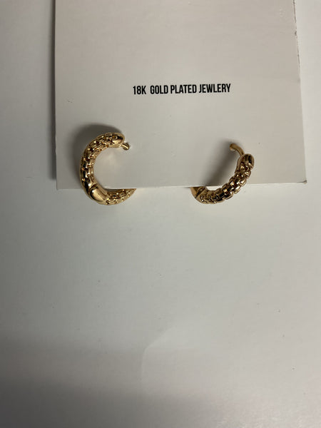 Simply Co. 18K Gold Plated Hoop Earrings Alisha Groo