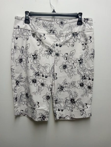 Preloved Peck & Peck White/floral gray/black size 14 Knee short